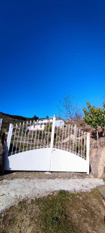 Casa Do Monte Villa Castro Daire Exterior photo